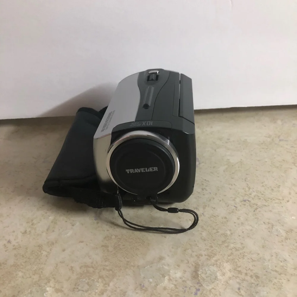 Traveler HD 10x Optical Zoom 5 Megapixel Camera